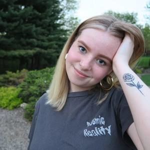 Meet your Posher, Bianca